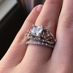 Engagement ring and wedding band set!